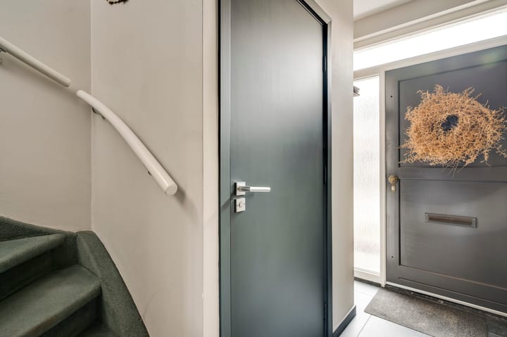 Foto 13 van Van Reiffenburgstraat 3