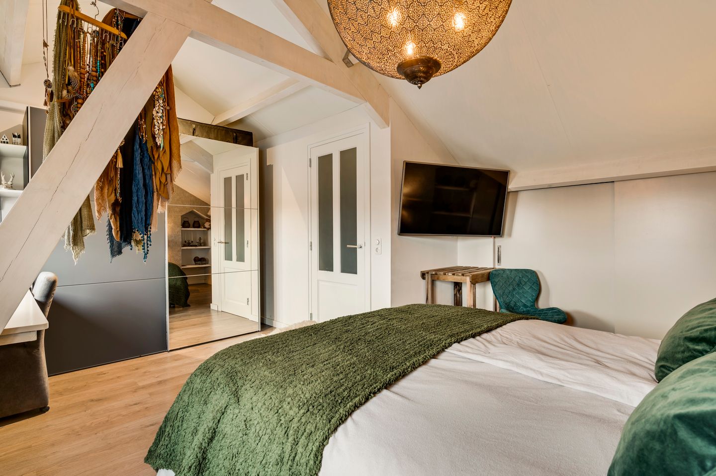 Photo 35 of Van Reiffenburgstraat 3