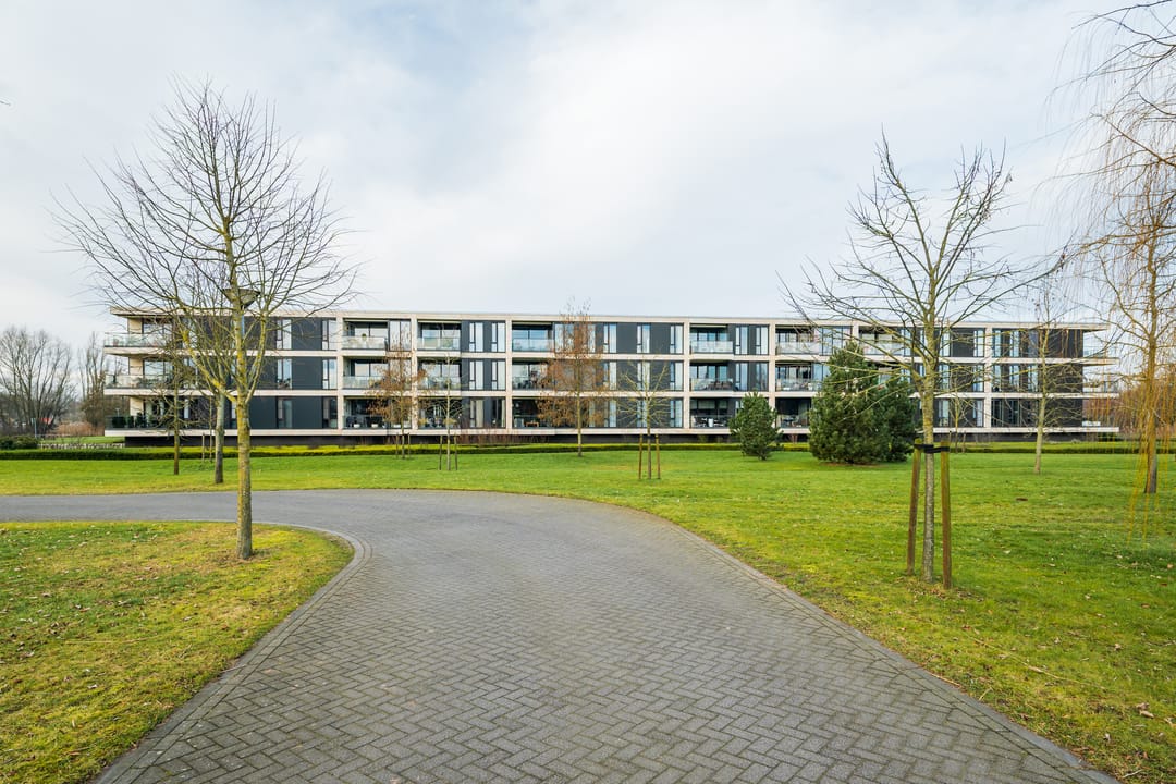 Photo 7 of Valkenlaar 42