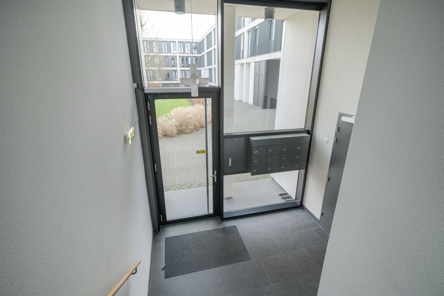Photo 10 of Valkenlaar 42