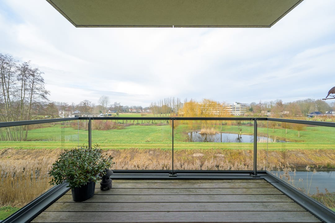 Photo 32 of Valkenlaar 42