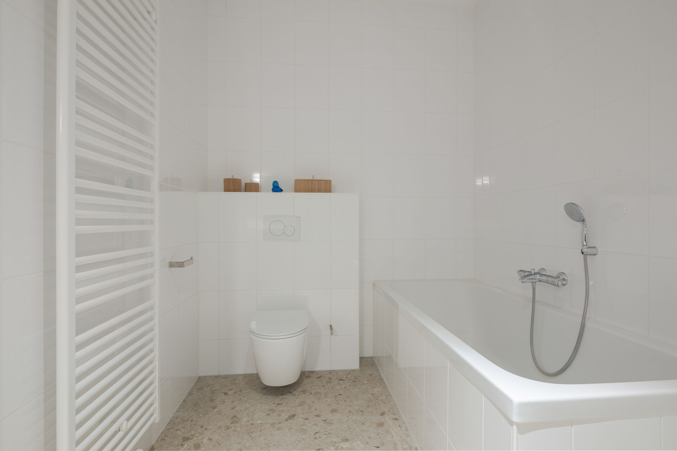 Photo 42 of Valkenlaar 42