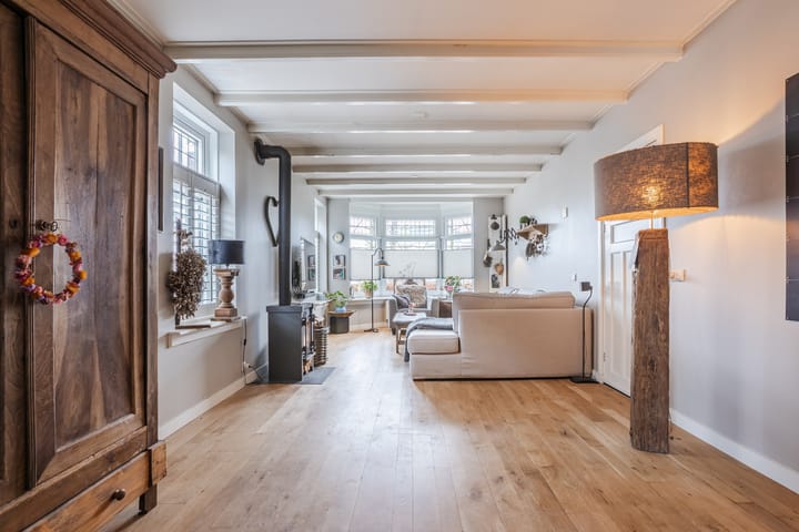 Photo 19 of Schutstraat 179