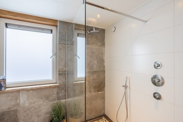 Photo 33 of Schutstraat 179