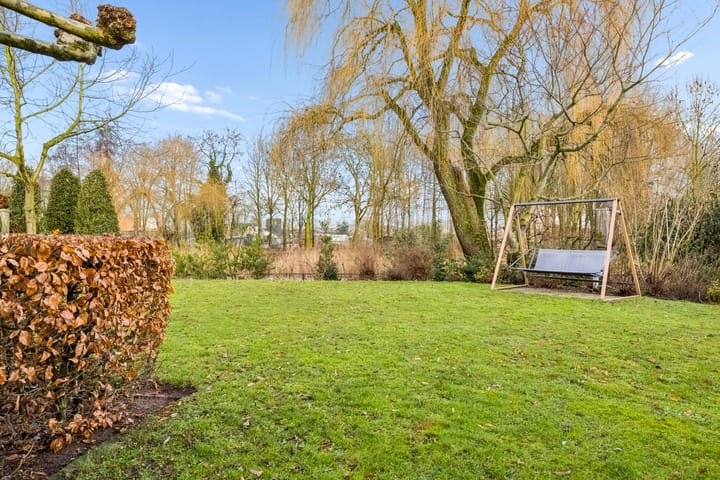 Photo 3 of Vogelwikke 27