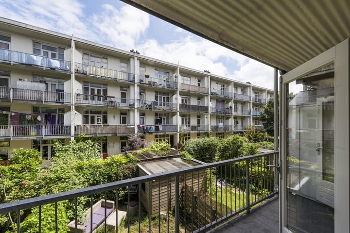 Photo 17 of Van Spilbergenstraat 126-1