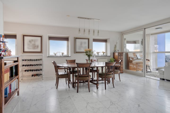 Photo 5 of Westpoint 70