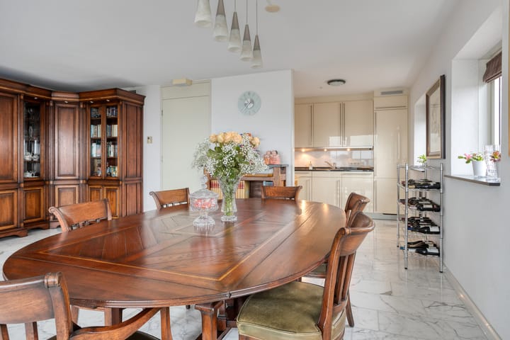 Photo 11 of Westpoint 70