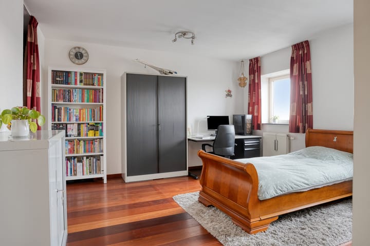 Photo 23 of Westpoint 70