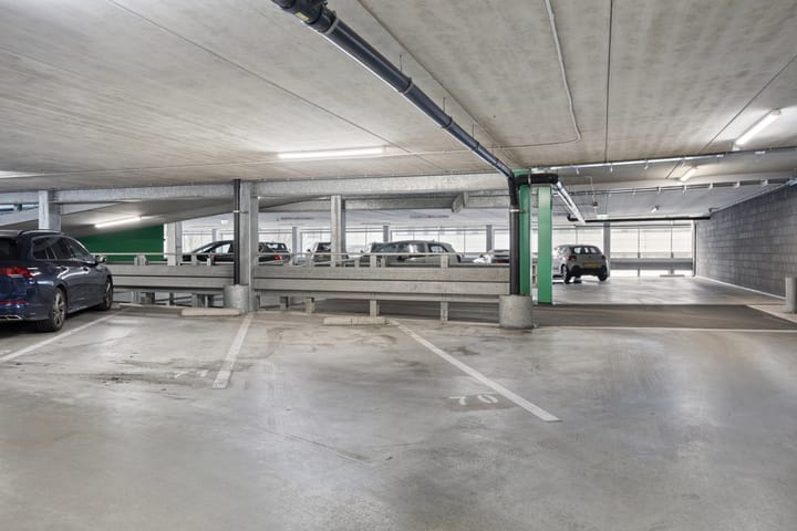 Photo 37 of Westpoint 70