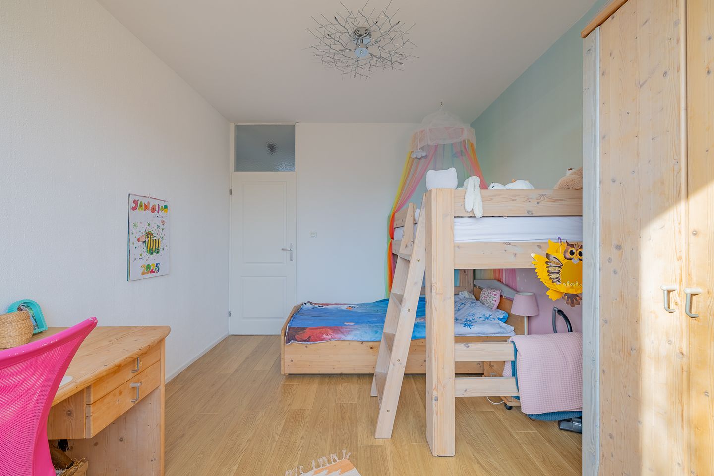 Photo 35 of Zaanstraat 40