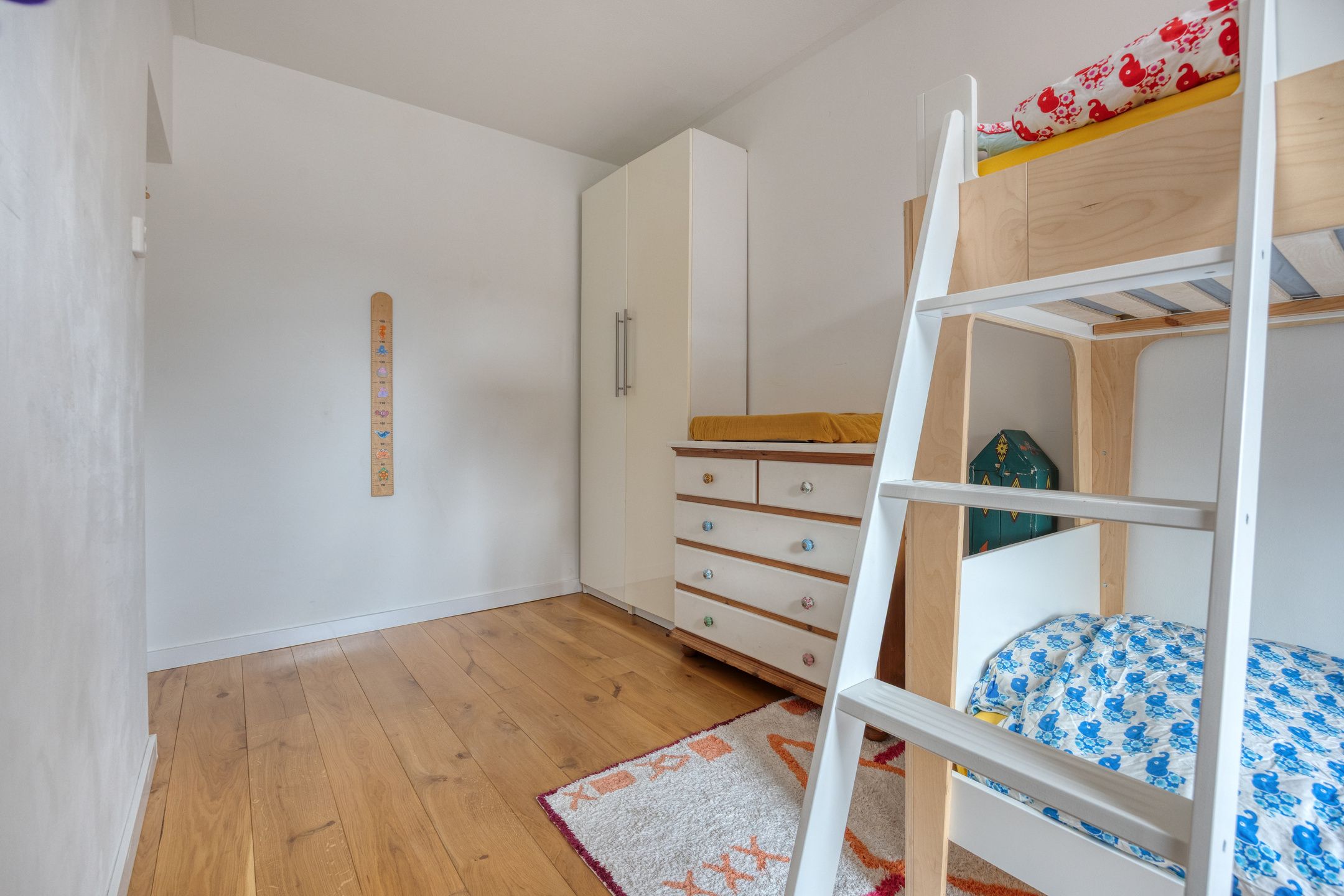 Foto 15 van Beemsterstraat 166