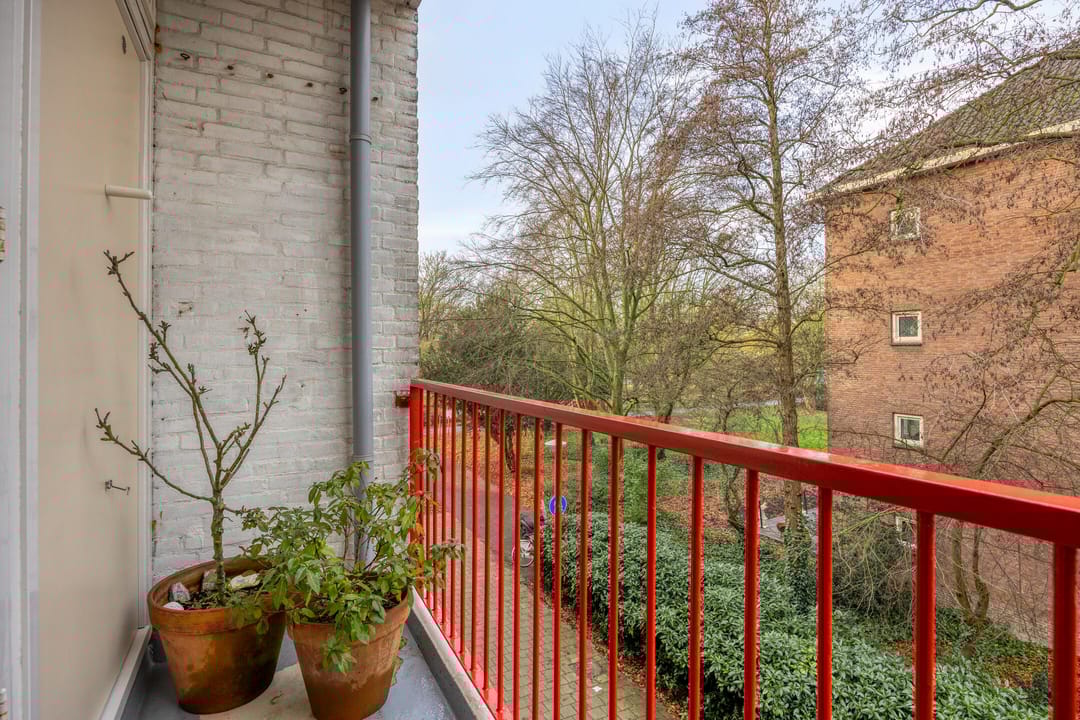 Foto 17 van Beemsterstraat 166