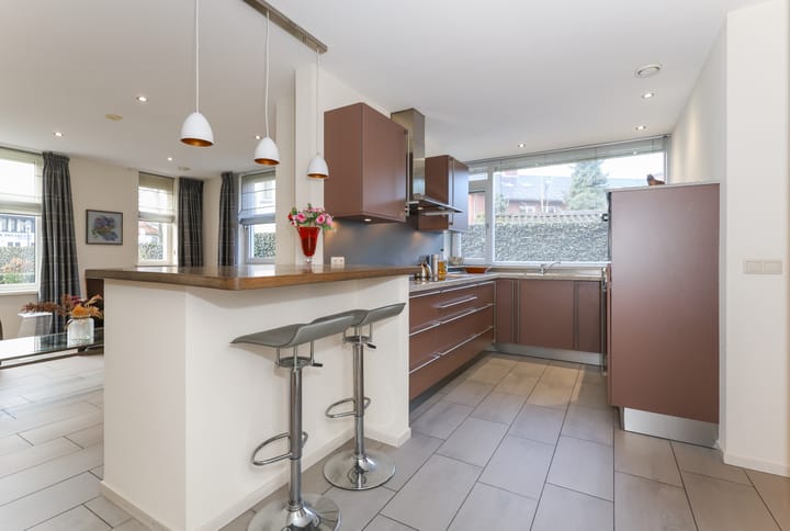 Photo 4 of Stationsweg 54-A