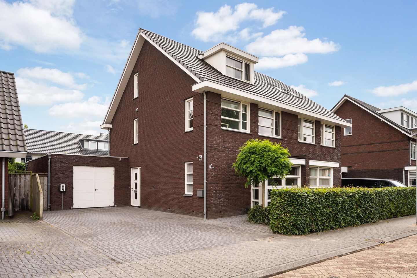 Photo 4 of Rhemenshuizenstraat 7