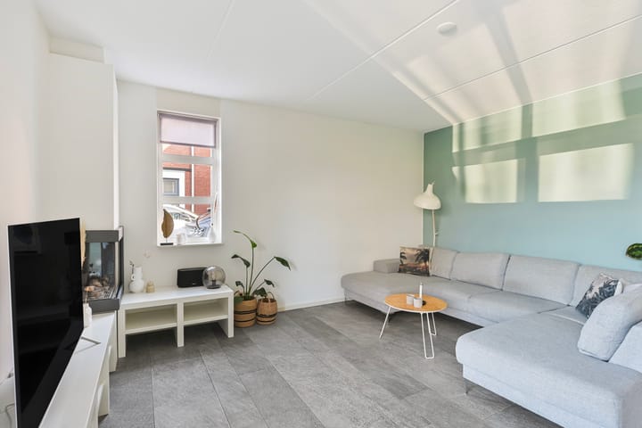 Photo 11 of Rhemenshuizenstraat 7