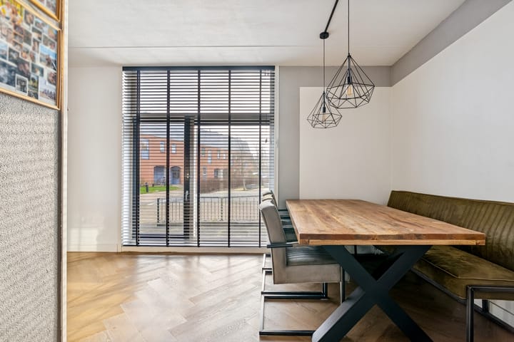 Foto 10 van Woldplantsoen 17