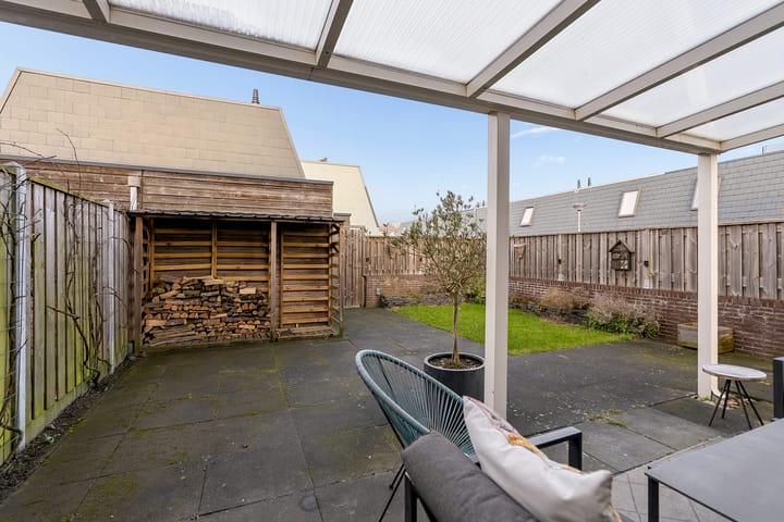 Foto 27 van Woldplantsoen 17