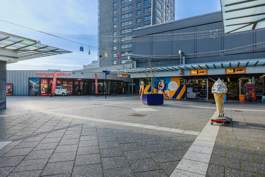 Photo 26 of Winkelcentrum Woensel 131