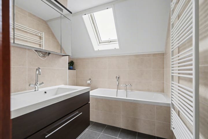 Foto 3 van Van de Veldestraat 5