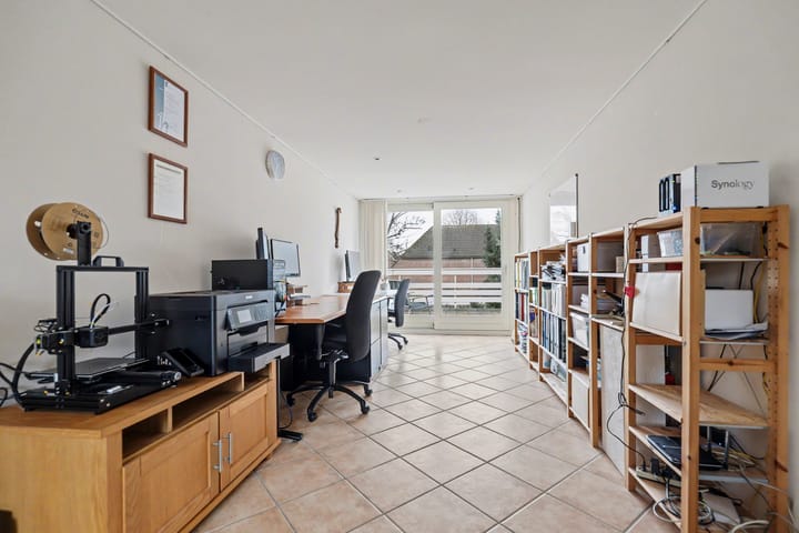 Foto 21 van Van de Veldestraat 5