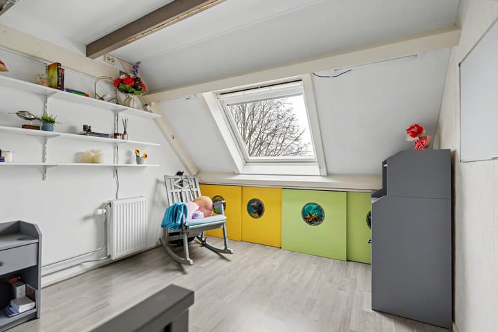 Foto 32 van Van de Veldestraat 5