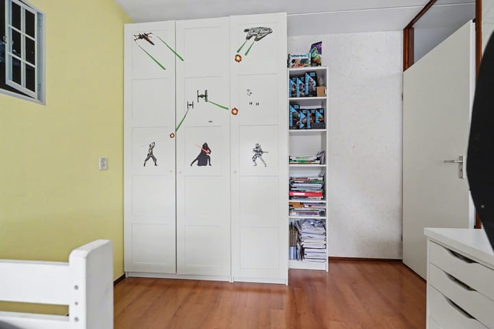 Foto 35 van Van de Veldestraat 5