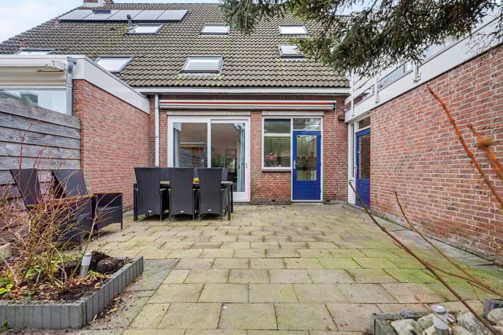 Foto 40 van Van de Veldestraat 5