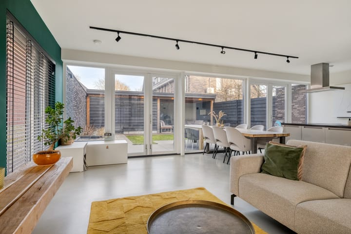 Foto 2 van Weefraam 23