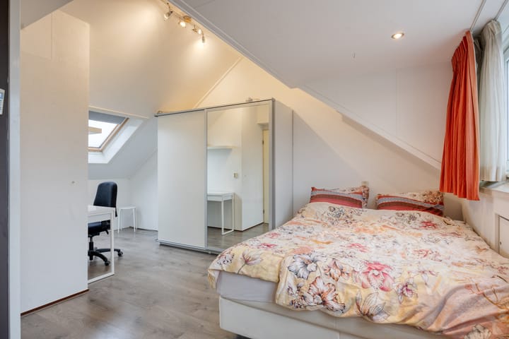 Foto 3 van Henriëtte Roland Holststraat 20