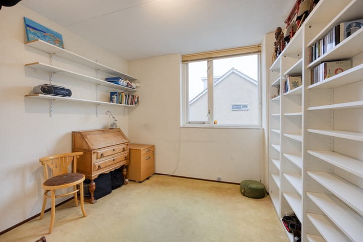 Foto 17 van Henriëtte Roland Holststraat 20