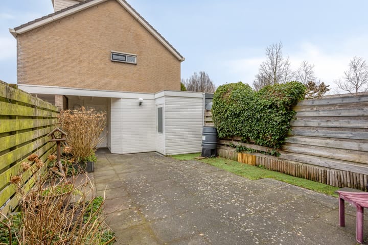 Foto 29 van Henriëtte Roland Holststraat 20