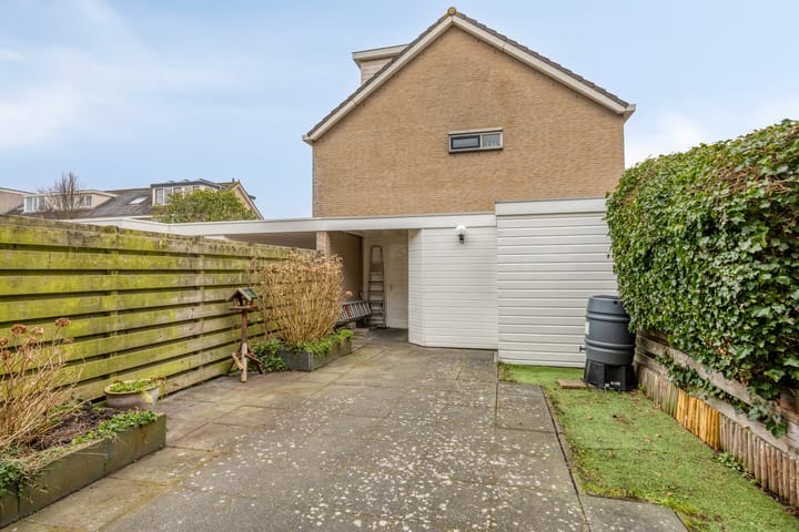 Foto 30 van Henriëtte Roland Holststraat 20