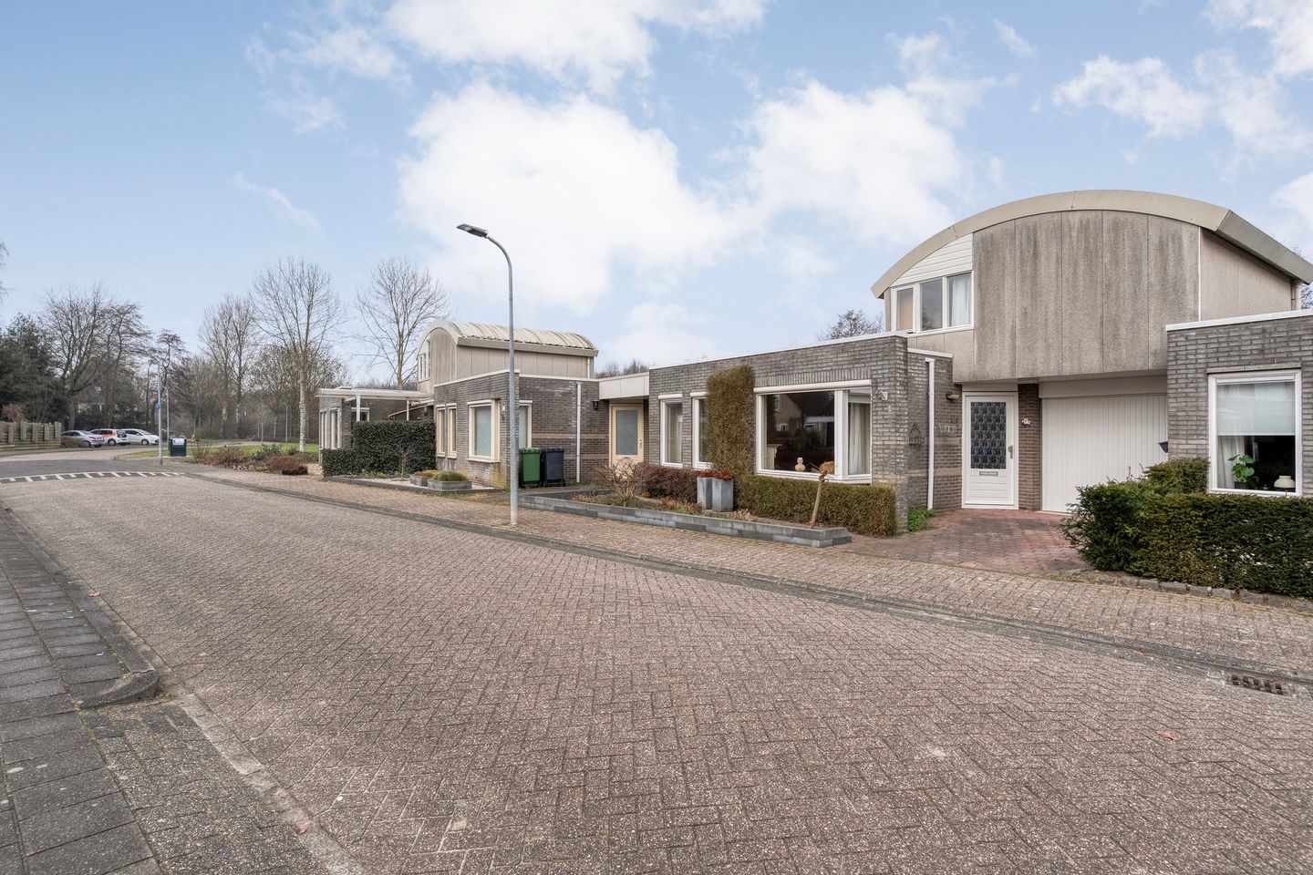 Foto 5 van Kluft 105