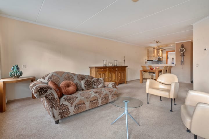 Foto 9 van Kluft 105