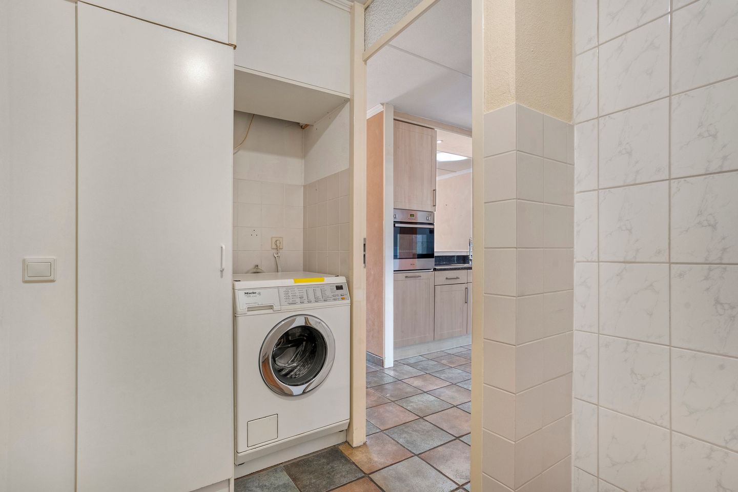 Foto 19 van Kluft 105