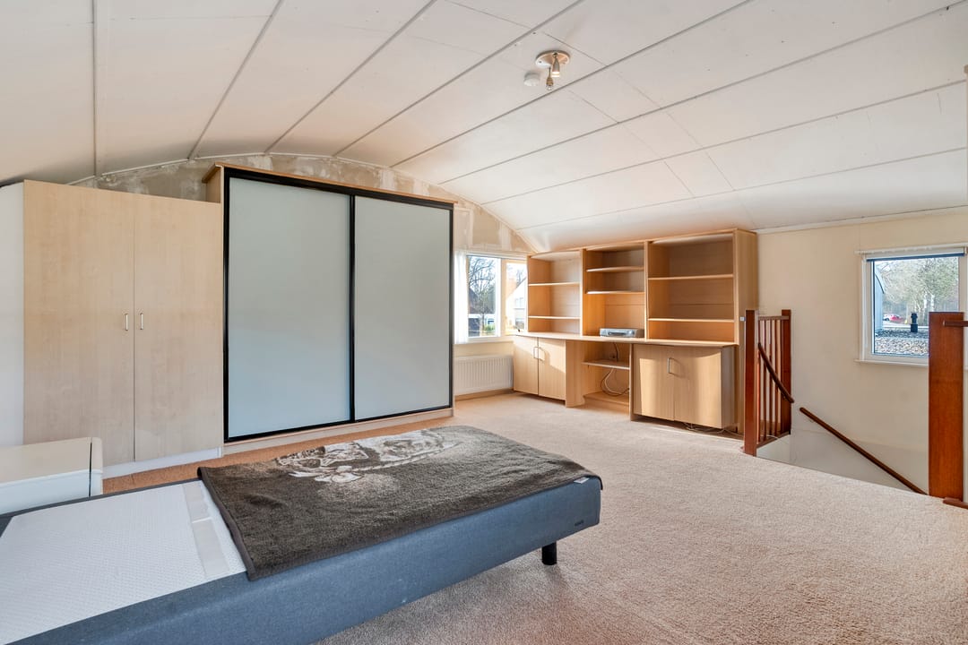 Foto 28 van Kluft 105