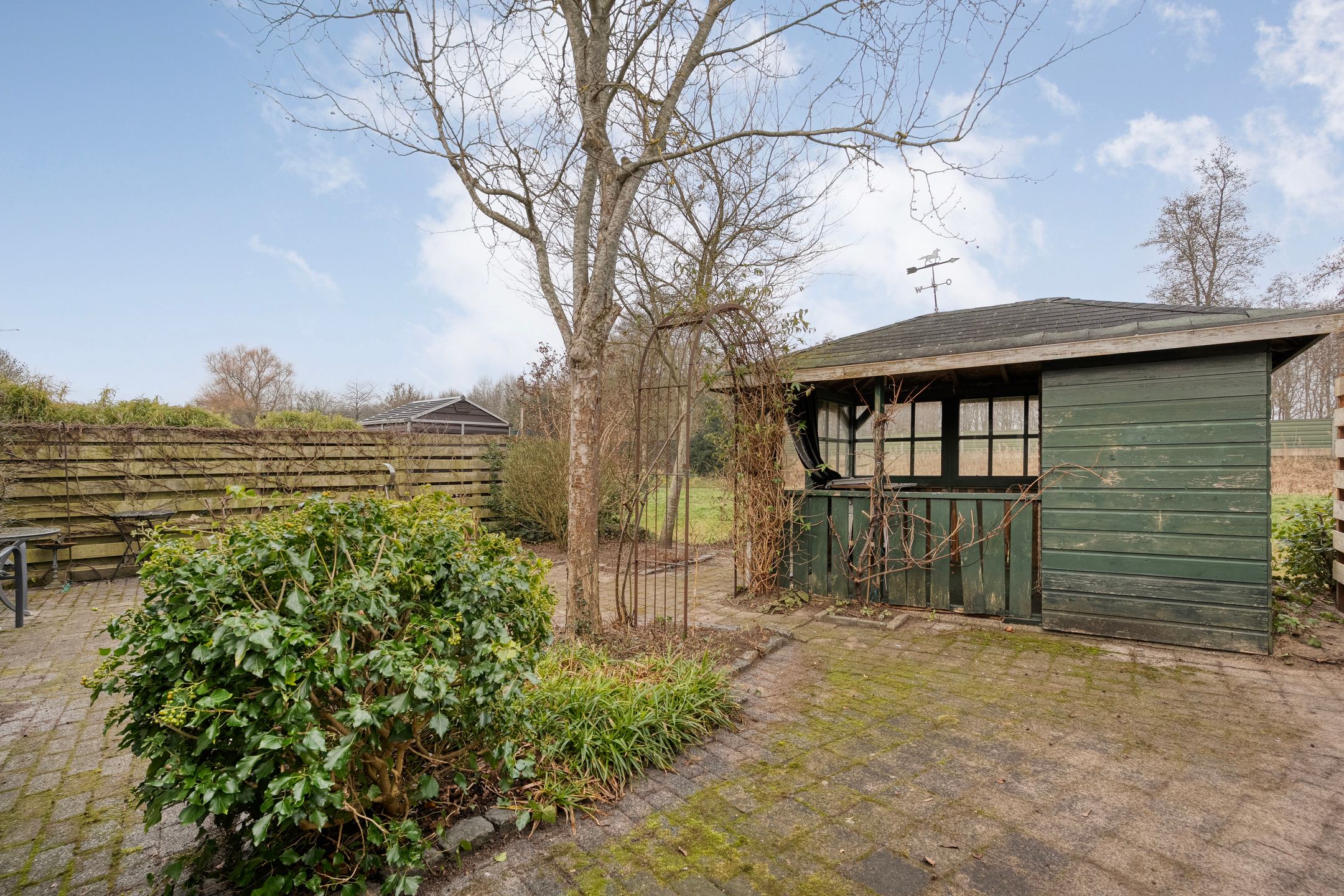 Foto 30 van Kluft 105