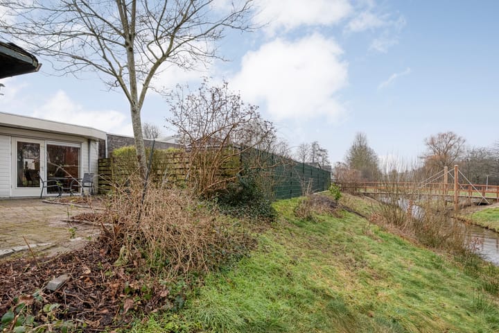 Foto 31 van Kluft 105