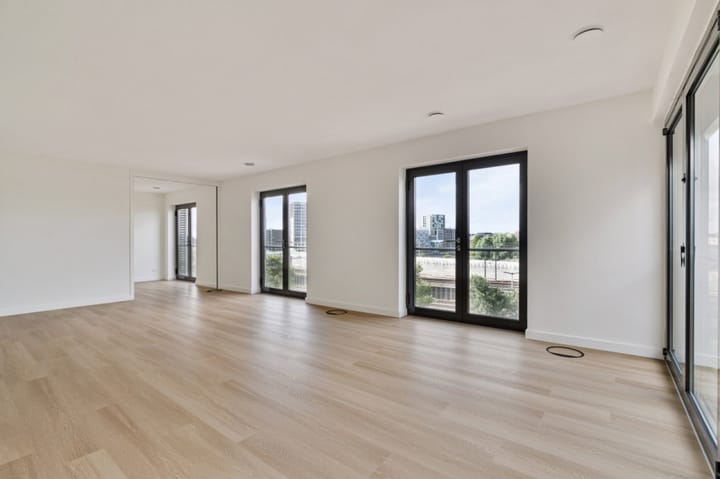 Foto 3 van Purperhoedenveem 58