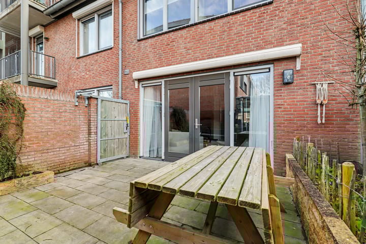 Foto 42 van Essenpasstraat 17