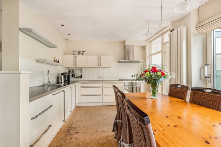 Foto 15 van Kennemerstraatweg 257