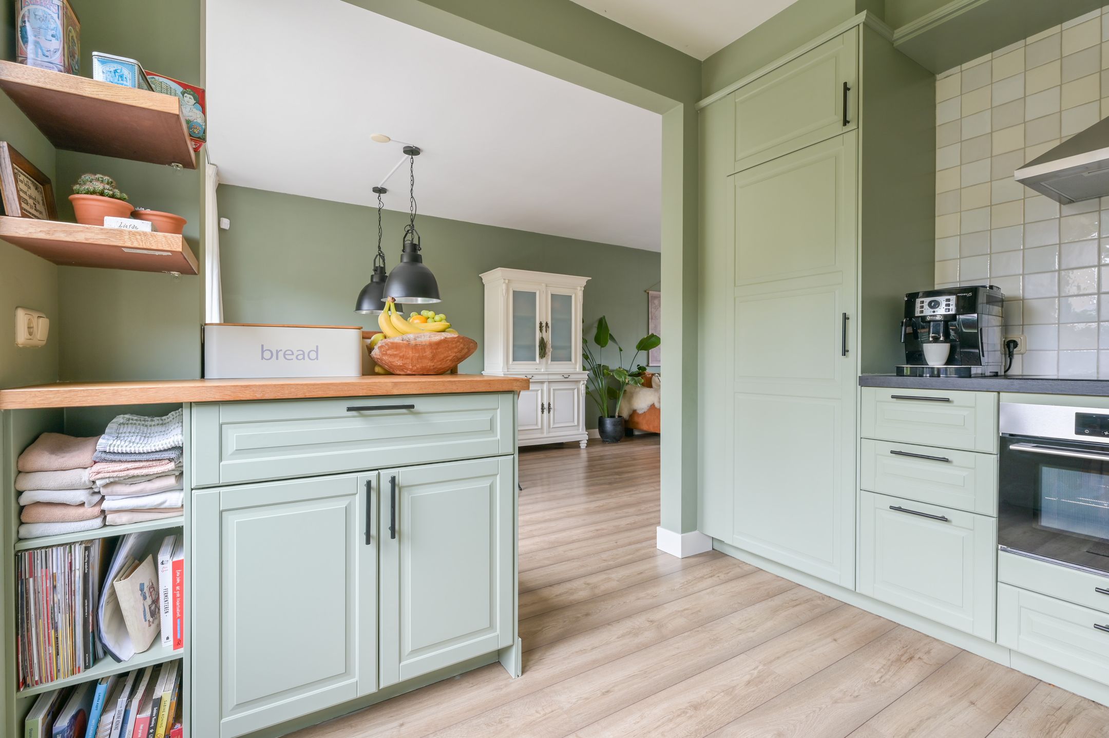 Photo 15 of Vervoornstraat 81