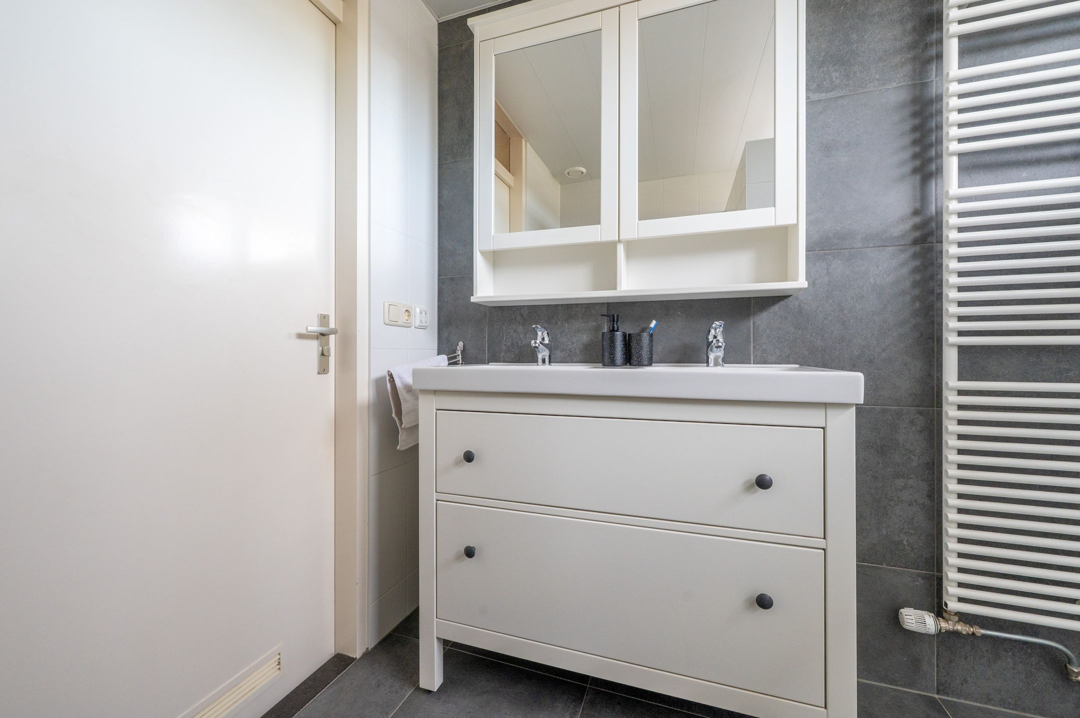 Photo 21 of Vervoornstraat 81