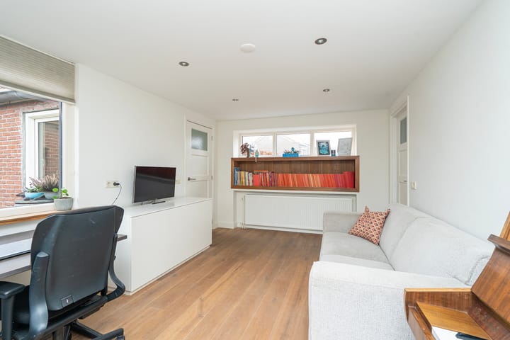 Foto 34 van Van Haestrechtstraat 27