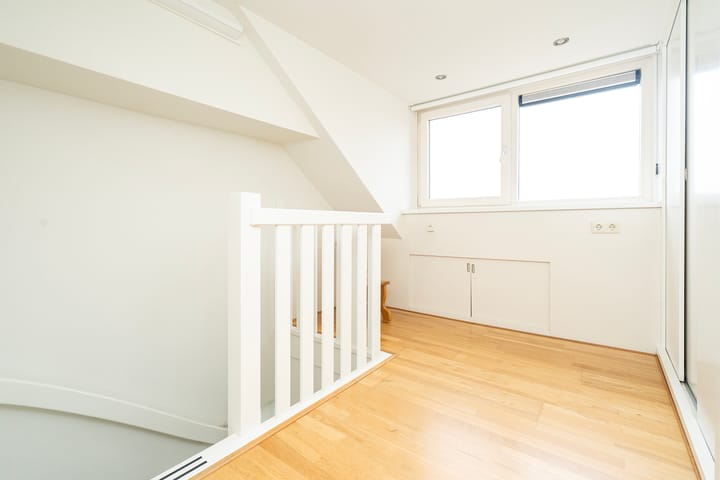 Foto 60 van Van Haestrechtstraat 27