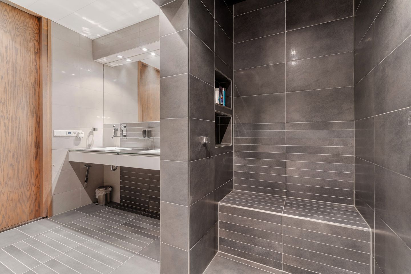 Photo 20 of Abe Lenstrahof 21