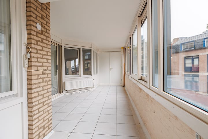 Foto 44 van Waalkade 42