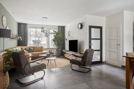 Lamberg 9 secondary image