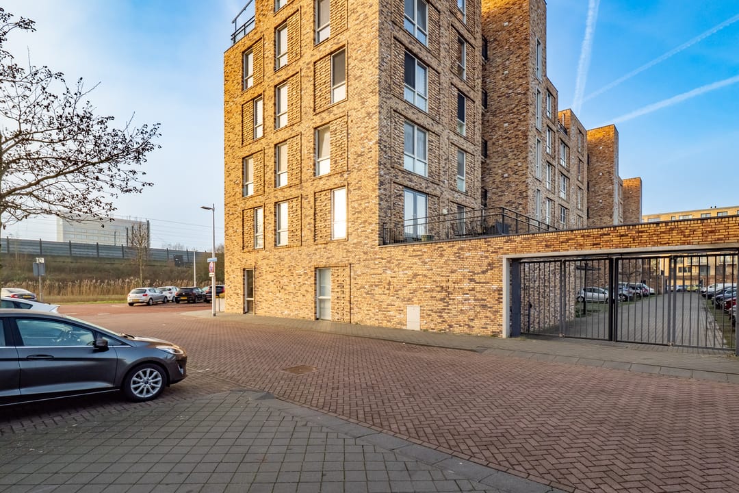 Foto 38 van Louis Armstronglaan 636